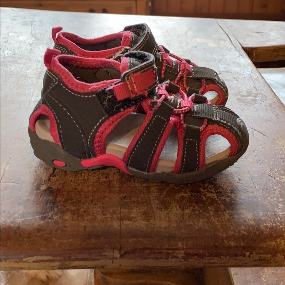 Sandals - Picture 3 of 3